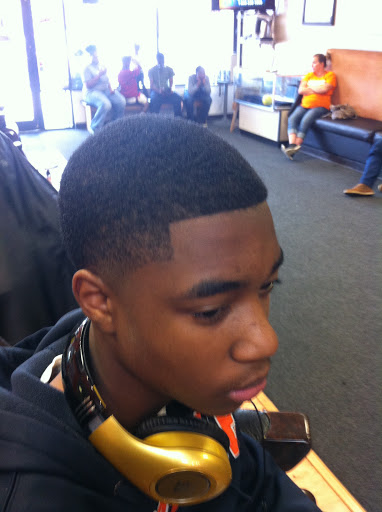 Barber Shop «Marlos Barbershop», reviews and photos, 5917 E 86th St, Indianapolis, IN 46250, USA