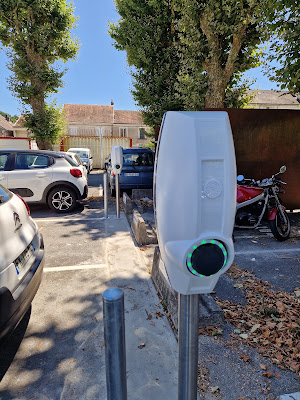 Bornes elec à Châtellerault