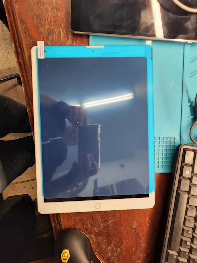 Computer Store «Leos Computer Store», reviews and photos, 3032 W Cermak Rd, Chicago, IL 60623, USA