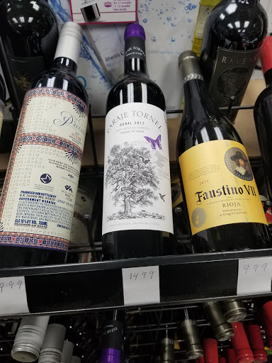 Wine Store «Lisbon Wines & Liquors Inc», reviews and photos, 191 Jericho Turnpike, Mineola, NY 11501, USA