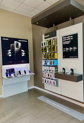 Cell Phone Store «Verizon Authorized Retailer, TCC», reviews and photos, 2091 Indian River Blvd, Vero Beach, FL 32960, USA