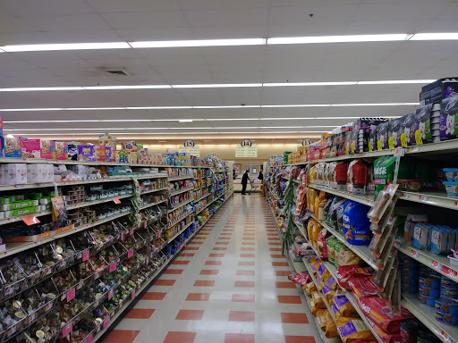 Grocery Store «Market Basket», reviews and photos, 1 Factory Outlet Rd, Bourne, MA 02532, USA