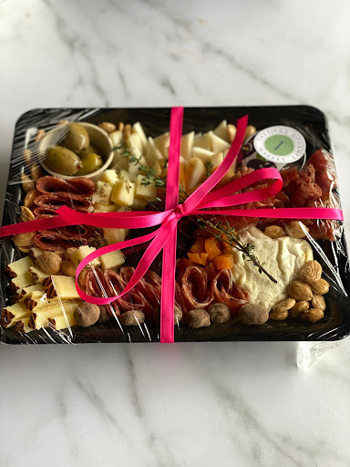 Gourmet Grocery Store «Tastings Gourmet Market», reviews and photos, 1410 Forest Dr, Annapolis, MD 21403, USA