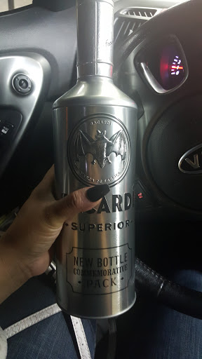 Liquor Store «River Cut Rate Liquor», reviews and photos, 327 Cadiz St, Dallas, TX 75207, USA