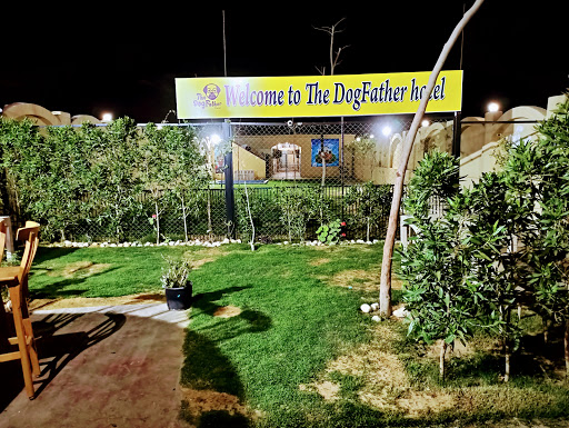 The Dog Father [Dog Kennel] Dog Hotel