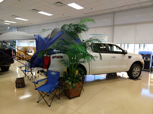 Ford Dealer «Richmond Ford Lincoln», reviews and photos, 4600 W Broad St, Richmond, VA 23230, USA