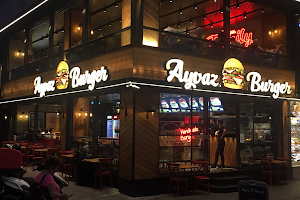 Ayvaz Burger image