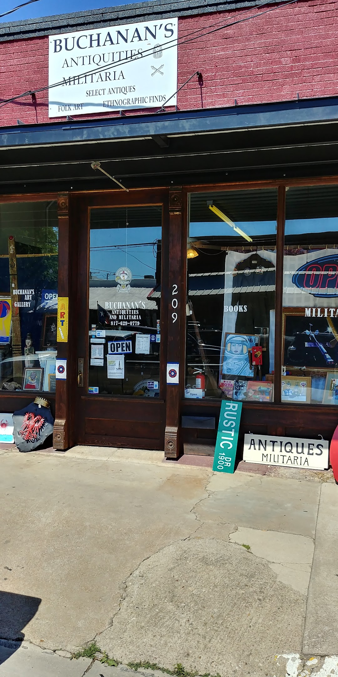 Buchanans Antiquities and Militaria