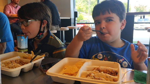 Mexican Restaurant «Chipotle Mexican Grill», reviews and photos, 1601 Jefferson Davis Hwy, Fredericksburg, VA 22401, USA