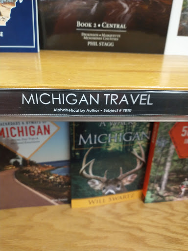 Book Store «Schuler Books & Music», reviews and photos, 1982 W Grand River Ave, Okemos, MI 48864, USA