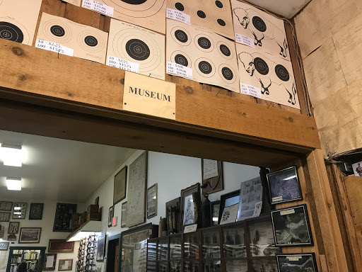 Log Cabin Sport Shop, 8010 Lafayette Rd, Lodi, OH 44254, USA, 