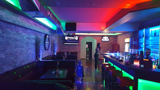 Cafe Venus. Karaoke bar