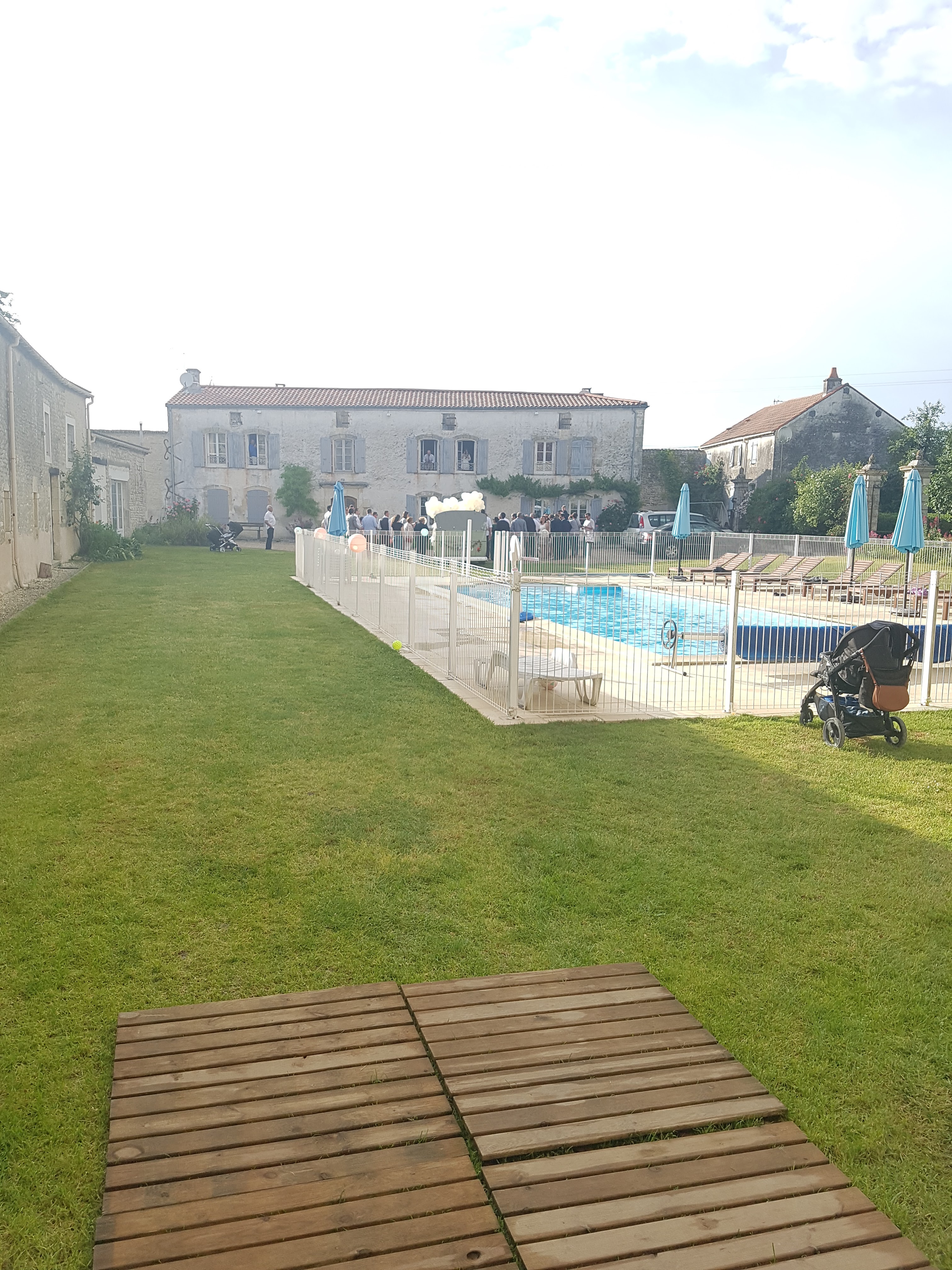 Photo n° 1 de l'avis de Deejay.a fait le 27/05/2018 à 05:29
