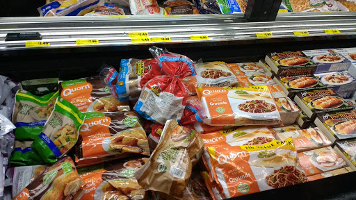 Grocery Store «Grocery Outlet Bargain Market», reviews and photos, 2179 E 14th St, San Leandro, CA 94577, USA