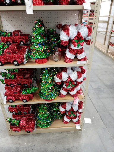 Home Goods Store «Old Time Pottery», reviews and photos, 1870 N Kings Hwy, Myrtle Beach, SC 29575, USA