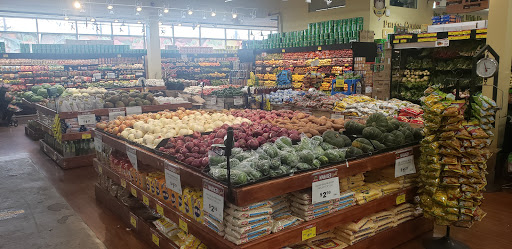 Supermarket «Food Fair La Gran Marqueta», reviews and photos, 946 Market St, Paterson, NJ 07513, USA