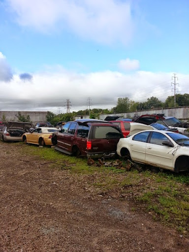 Junkyard «Trenton Auto Parts», reviews and photos, 462 W Jefferson Ave, Trenton, MI 48183, USA