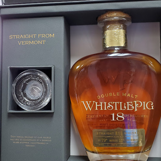 Liquor Store «Wine Vault», reviews and photos, 2 Fairbanks St, Framingham, MA 01701, USA