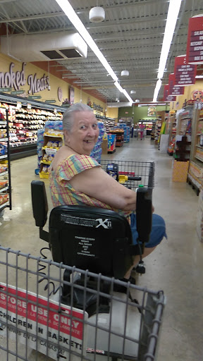 Grocery Store «Brookshire Brothers», reviews and photos, 2325 N Main, Liberty, TX 77575, USA