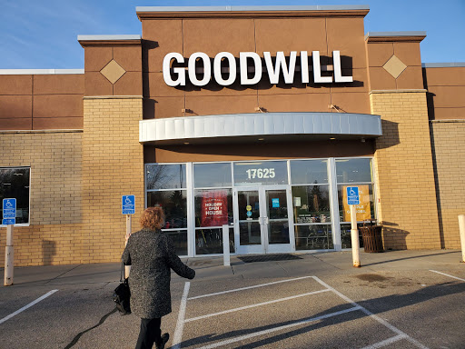 Thrift Store «Goodwill - Lakeville», reviews and photos, 17625 Kenrick Ave, Lakeville, MN 55044, USA