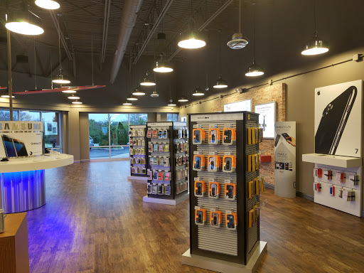 Cell Phone Store «Verizon Authorized Retailer, TCC», reviews and photos, 10302 Prosperity Cir #105, Camby, IN 46113, USA