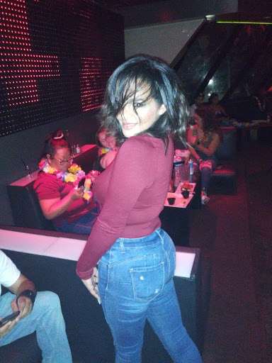 Shopping Mall «Oaktree Mall Shopping Center», reviews and photos, 2024 Center Ave n, Fort Lee, NJ 07024, USA