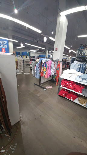 Clothing Store «Old Navy», reviews and photos, 1009 Flatbush Ave, Brooklyn, NY 11226, USA