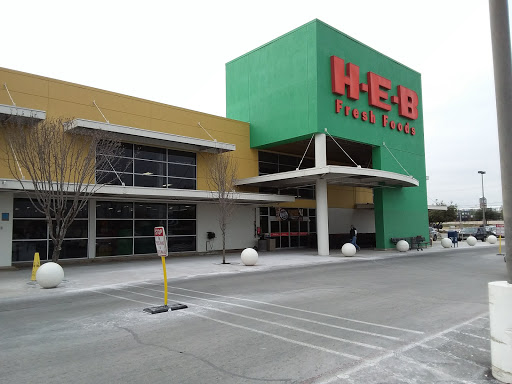 Shopping Mall «Sunset Square Shopping Center», reviews and photos, 1518 Austin Hwy, San Antonio, TX 78218, USA