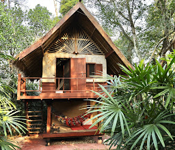 Bee Rest Cafe & Residence photo