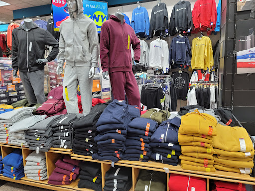 Clothing Store «V.I.M.», reviews and photos, 863 Broad St, Newark, NJ 07102, USA