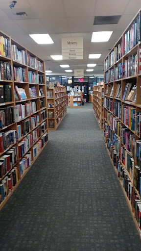 Book Store «Half Price Books», reviews and photos, 1321 SE Everett Mall Way, Everett, WA 98208, USA