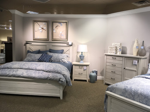 Furniture Store «Havertys Furniture», reviews and photos, 11871 Jefferson Ave, Newport News, VA 23606, USA