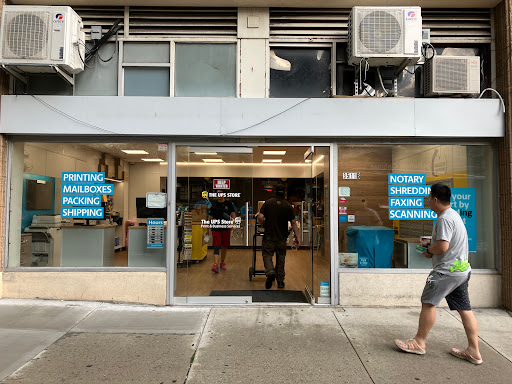 Shipping and Mailing Service «The UPS Store», reviews and photos, 3511B Farrington St, Flushing, NY 11354, USA