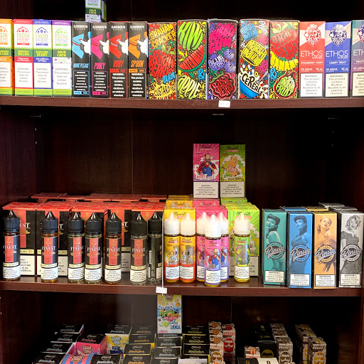 Tobacco Shop «Smoke Tokz Head Shop KC», reviews and photos, 1263 W 103rd St, Kansas City, MO 64114, USA