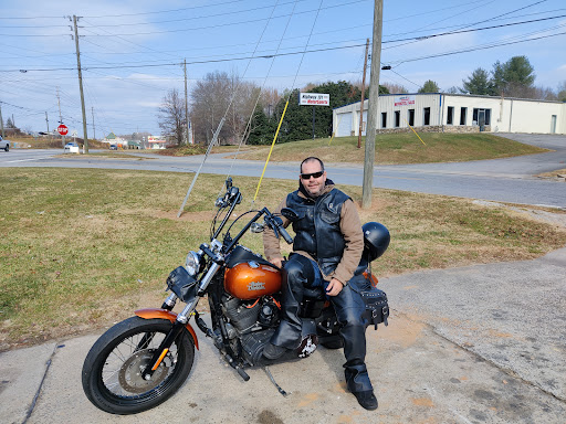 Used Motorcycle Dealer «Highway 191 Motorsports», reviews and photos, 6 Old Brevard Rd, Asheville, NC 28806, USA