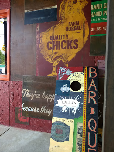 Barbecue Restaurant «Luella’s Bar-B-Que - North Asheville», reviews and photos, 501 Merrimon Ave, Asheville, NC 28804, USA