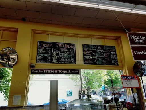 Grocery Store «Harvest Fresh Grocery & Deli», reviews and photos, 251 NE 3rd St, McMinnville, OR 97128, USA