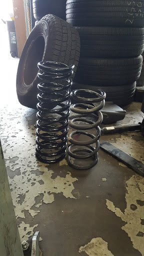 Auto Repair Shop «Auto Maintenance & Repair», reviews and photos, 1752 E Vista Way, Vista, CA 92084, USA