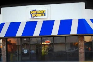 Daylight Donuts on 86th image