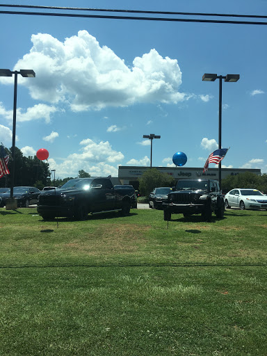 Jeep Dealer «Landmark Chrysler Dodge Jeep RAM Athens», reviews and photos, 4145 Atlanta Hwy, Bogart, GA 30622, USA