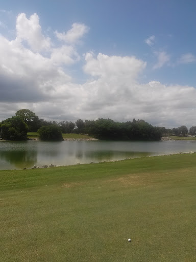 Golf Club «Crystal Lake Golf Club», reviews and photos, 3810 Crystal Lake Dr, Pompano Beach, FL 33064, USA