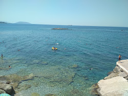 Photo de Paralia Agios Nikolaos zone des équipements