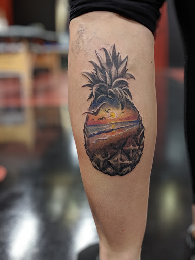 Tattoo Shop «Sarenity Tattoo & Piercing in Birchwood Mall», reviews and photos, 4350 24th Ave, Fort Gratiot Twp, MI 48059, USA