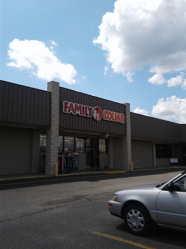 FAMILY DOLLAR, 609 N Bardstown Rd, Mt Washington, KY 40047, USA, 