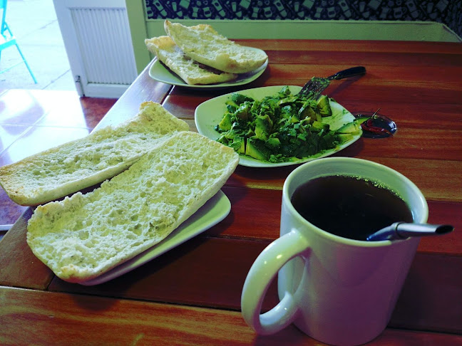 El Árbol Café Refugio - Cafetería
