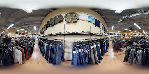 Used Clothing Store «Crossroads Trading Co.», reviews and photos, 128 NW 23rd Ave, Portland, OR 97210, USA