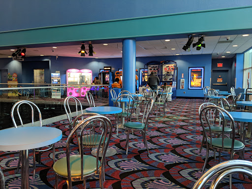 Movie Theater «College Point Multiplex Cinemas», reviews and photos, 2855 Ulmer St, Flushing, NY 11354, USA