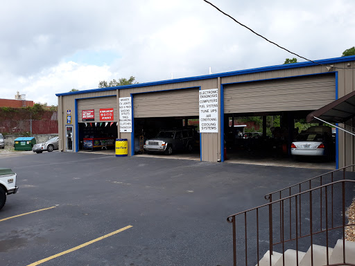 Car Dealer «Blue Book Cars», reviews and photos, 4114 S Orlando Dr, Sanford, FL 32773, USA
