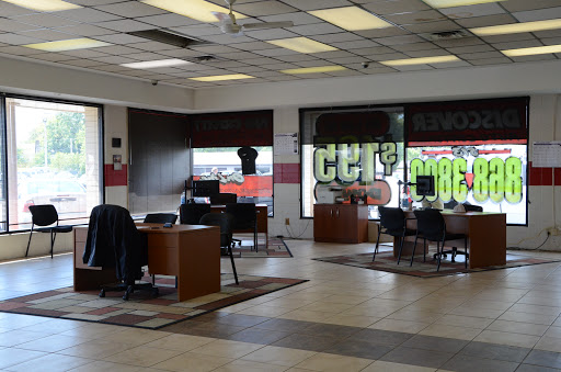 Used Car Dealer «Discover Auto Center», reviews and photos, 790 S Erie Blvd, Hamilton, OH 45011, USA