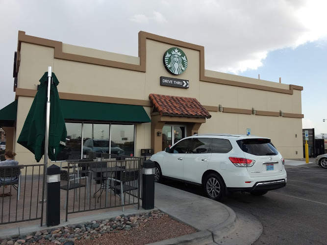Starbucks 6015-A N Mesa St, El Paso, TX 79912